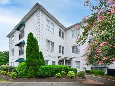 110 Sunset Cir UNIT 102, Greensboro, NC, 27408