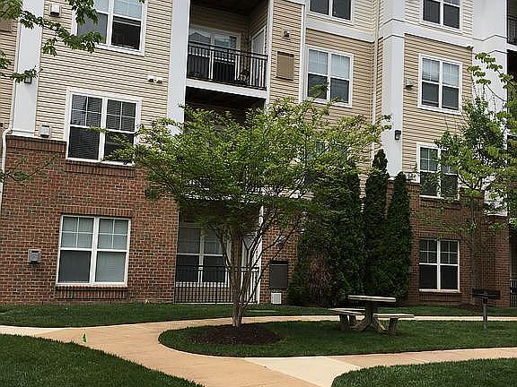 2nd image of 3840 Lightfoot St Unit 442