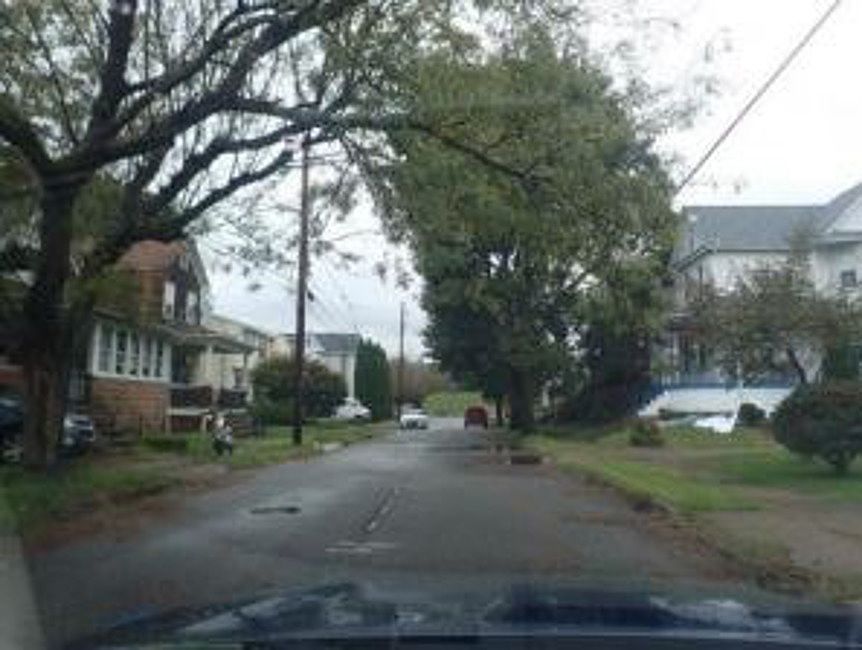 Exterior Neighborhood (street photo)