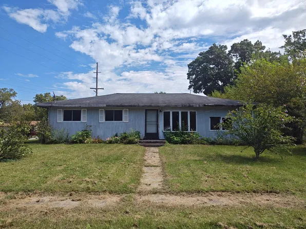 600 S Roosevelt Rd, Knox, IN 46534