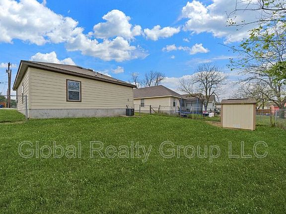3rd image of 173 S Krueger Ave