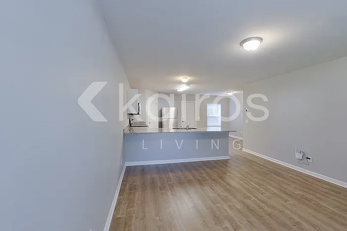 318 Sunrise Cir — Photo 3