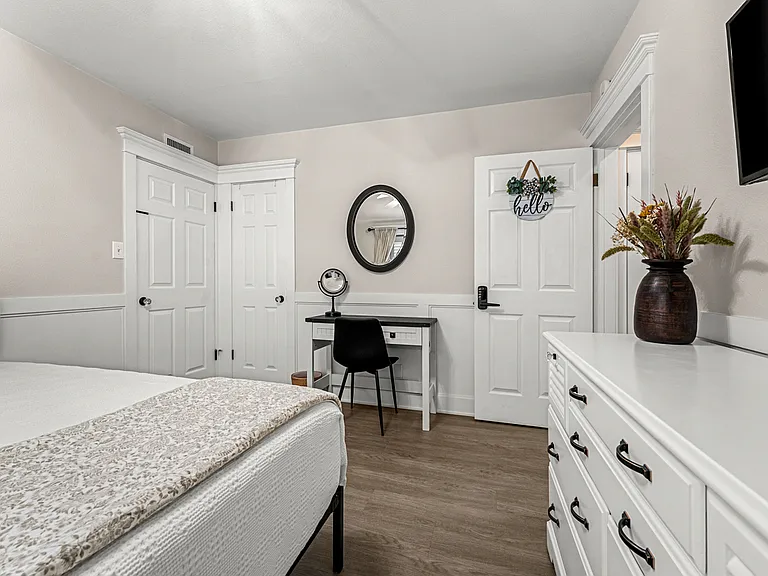 10838 Newcomb Ave — Photo 10