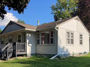 119 4th St NE, Sioux Center, IA 51250