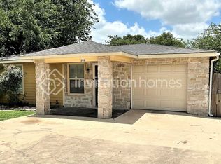 208 Ennis St, Waxahachie, TX 75165