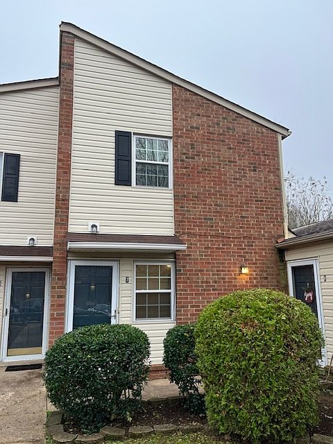 1st image of 7-103 Dehart Dr #7