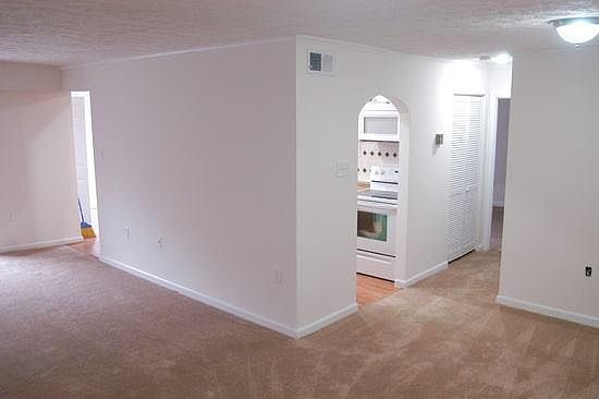 4th image of 7726 Hanover Pkwy APT 303