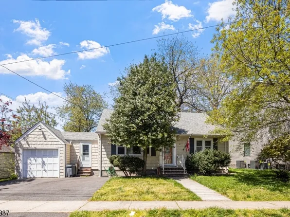18 Hughes St, Passaic City, NJ 07055