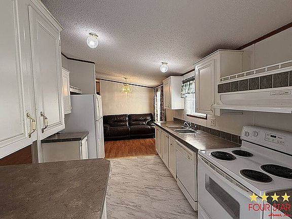 5th image of 254 Palm Castle Dr