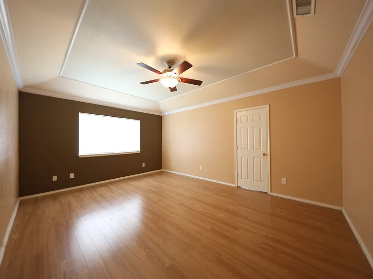 1804 Lobrecht Ct — Photo 15