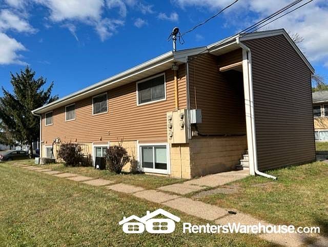 1st image of 1598 Sloan St APT 2