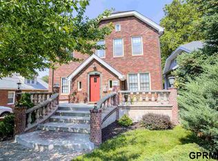 26 Locust Lodge Ave, Council Bluffs, IA 51503