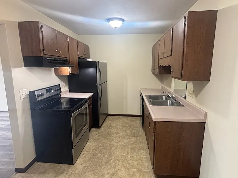 2 bed, 875 sqft, $1,000 — Photo 2