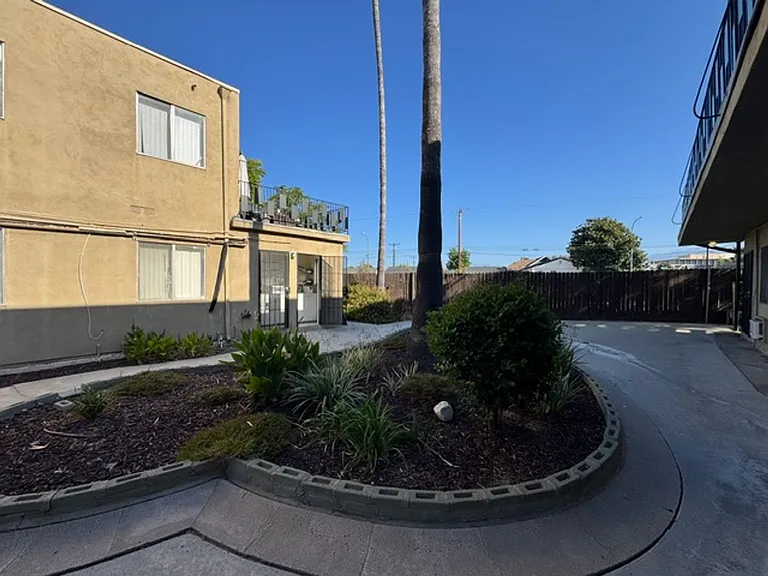 225 W. Palmetto Dr — Photo 15