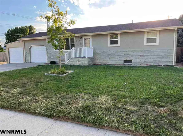 545 18th St, Gering, NE 69341