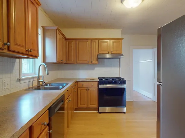14 Park St #1, Waltham, MA 02453