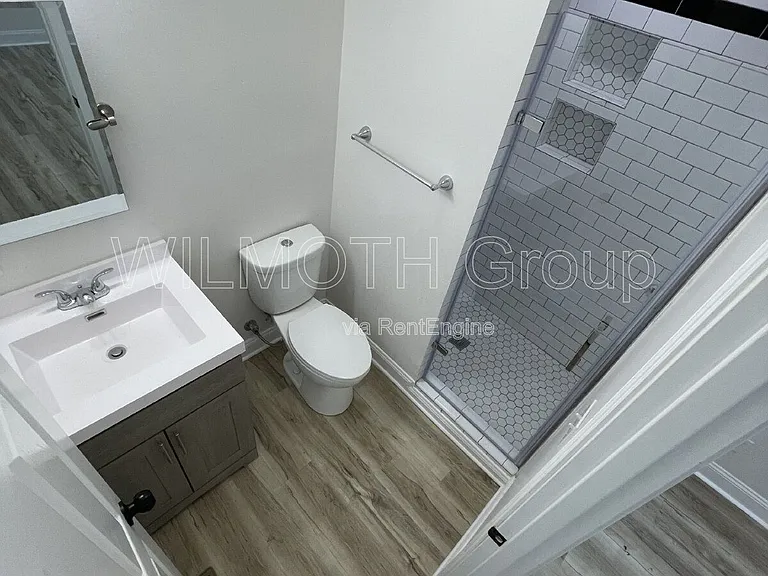 1126 Villa Ave — Photo 14