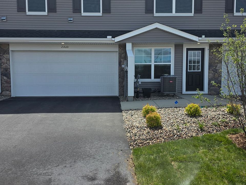 1st image of 21610 Magnolia Way