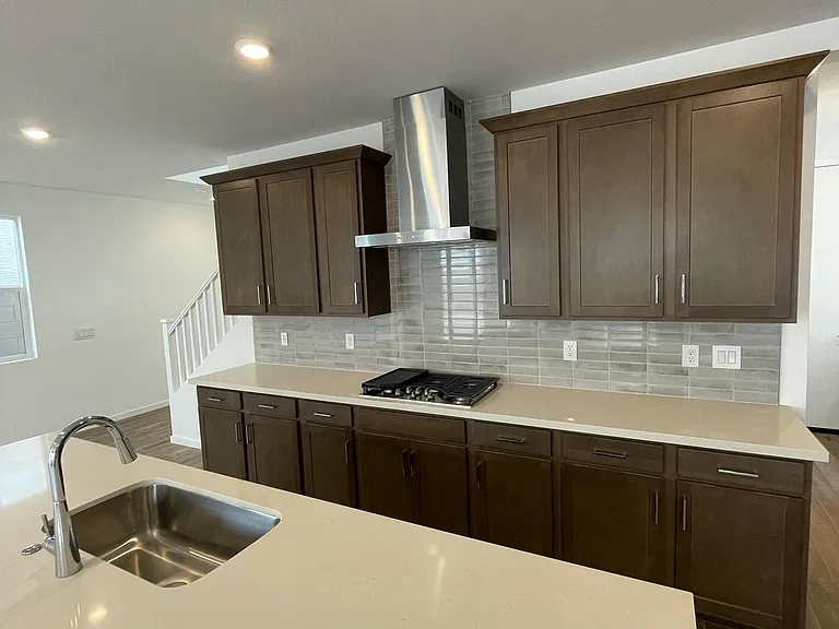2449 W Rowel Rd — Photo 3