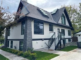 1468 Rockland Ave, Victoria, BC