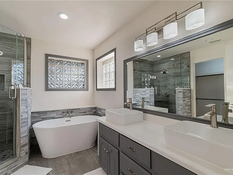 504 E Biyaneta Ave — Photo 7