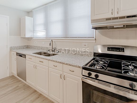5th image of 3404 Coles Ave