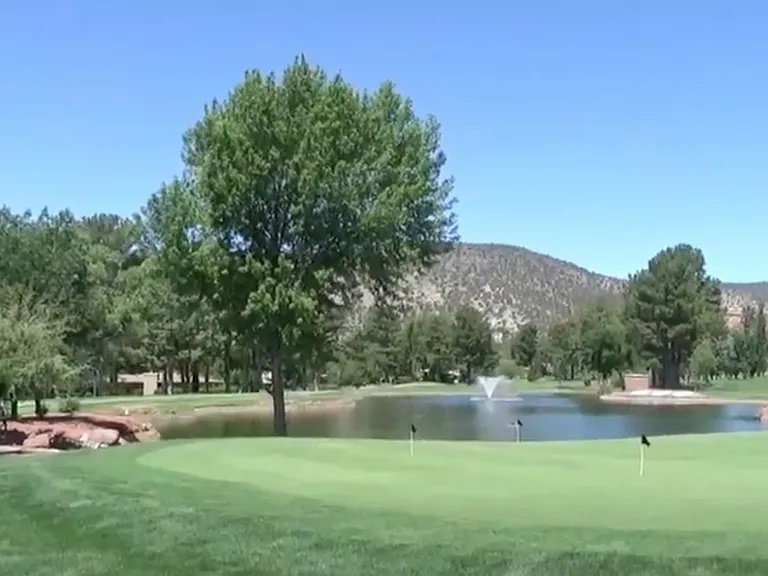 Oak Creek golf course