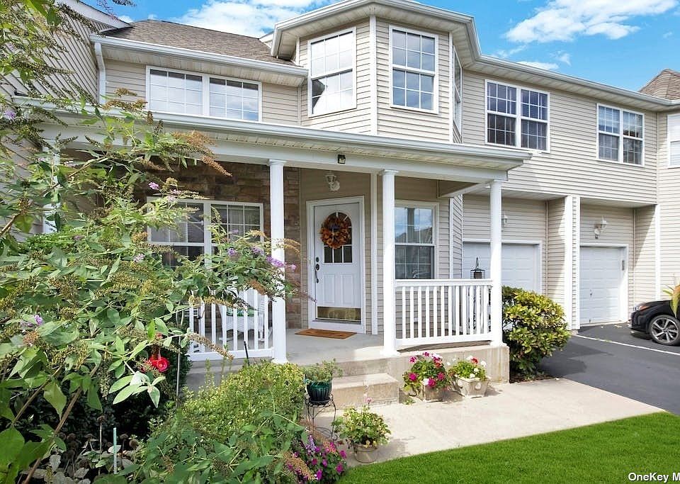 1st image of 67 Meadow Pond Cir #67