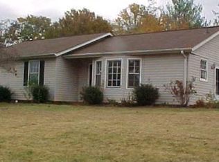 200 Saturn Ln, Greer, SC 29651