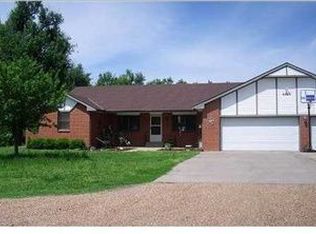 8805 S Hydraulic Ave, Haysville, KS 67060
