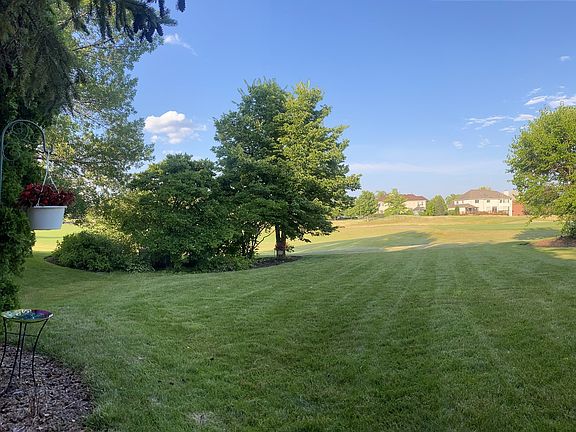 5th image of 1365 Maidstone Dr