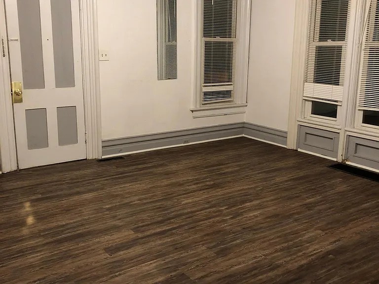 71 Vine St #1 — Photo 5