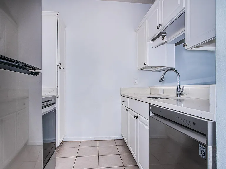 800 S Dakota Ave #240 — Photo 13