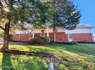 500 Baumgartner Rd, Harriman, TN 37748