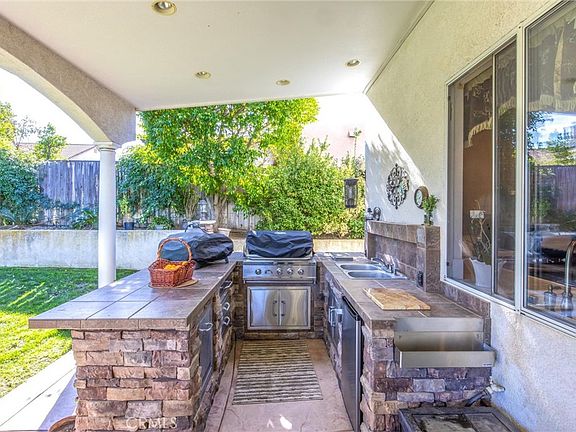 3rd image of 8470 Lindenhurst St