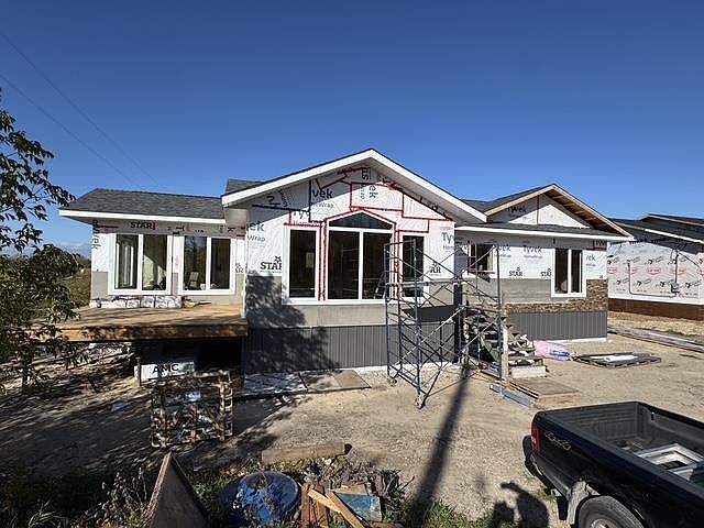 1st image of 1 Poirier St