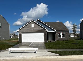 8166 Clary Ln, Pendleton, IN 46064