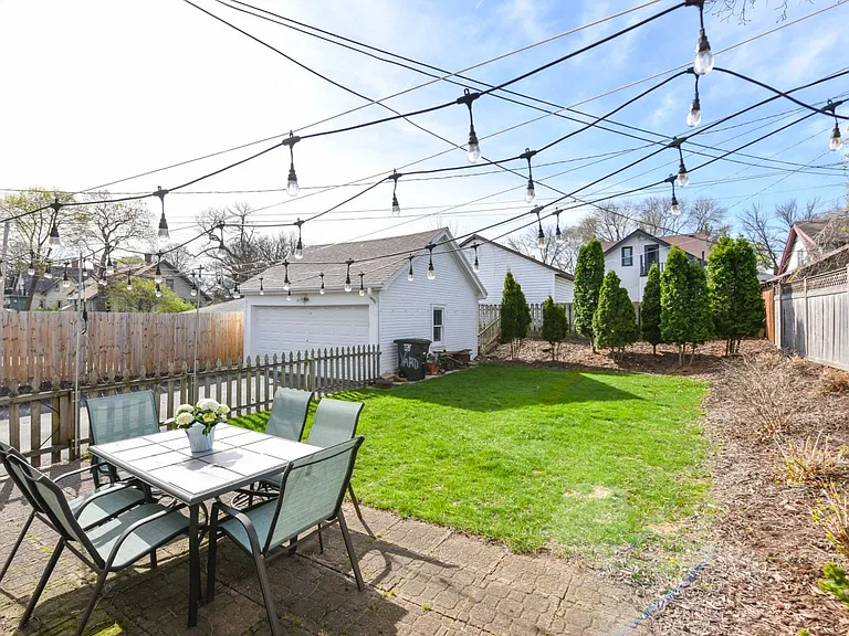 6811 Aetna Ct — Photo 5