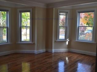 18 Bowen St #56, Newton Center, MA 02459