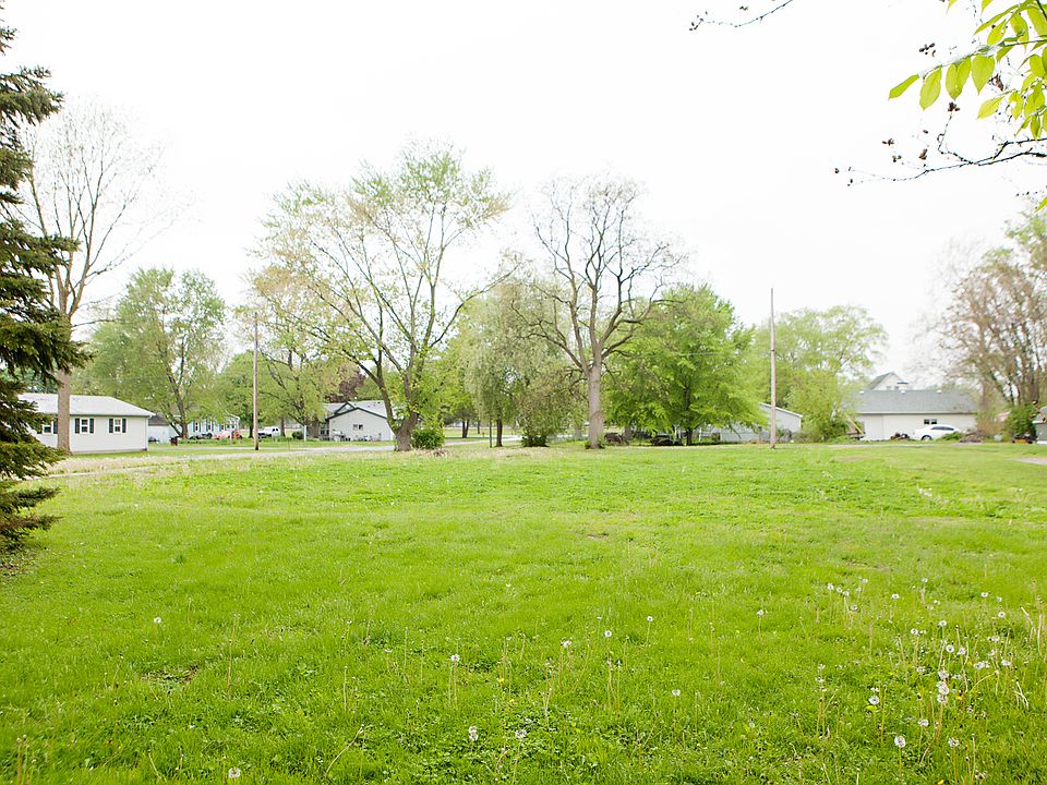 100 E Madison St, Pesotum, IL 61863 Zillow