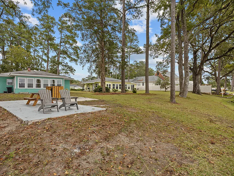 204 Hickory St — Photo 31