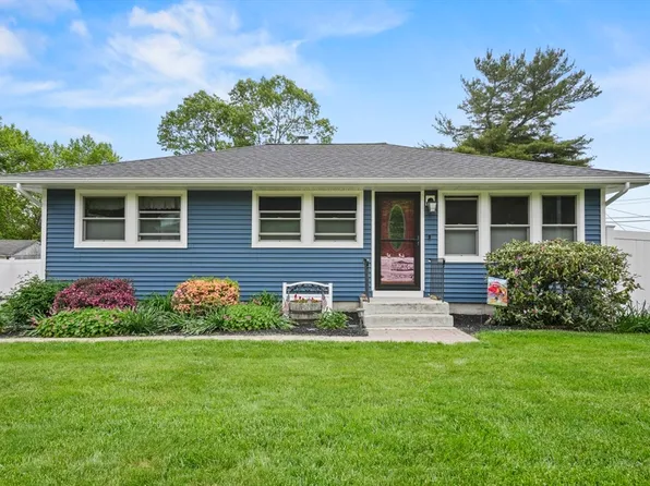 101 Woodland St, West Boylston, MA 01583