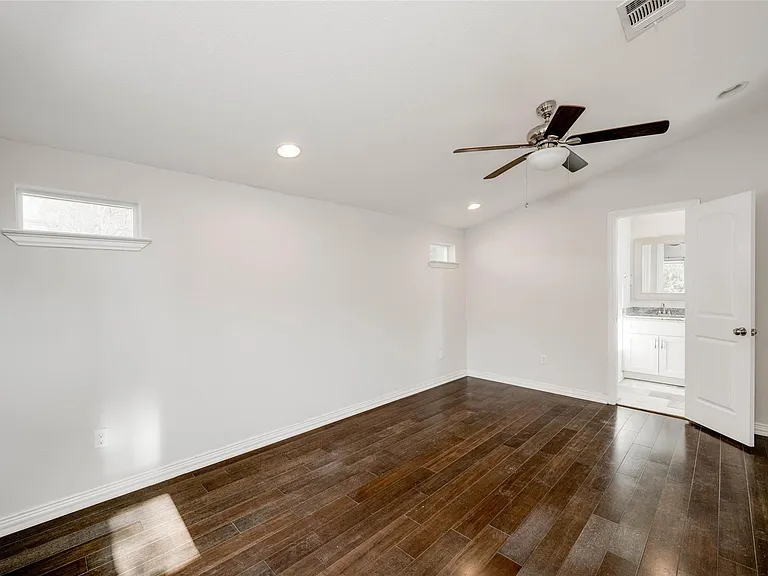 811 Gunter St #B — Photo 21