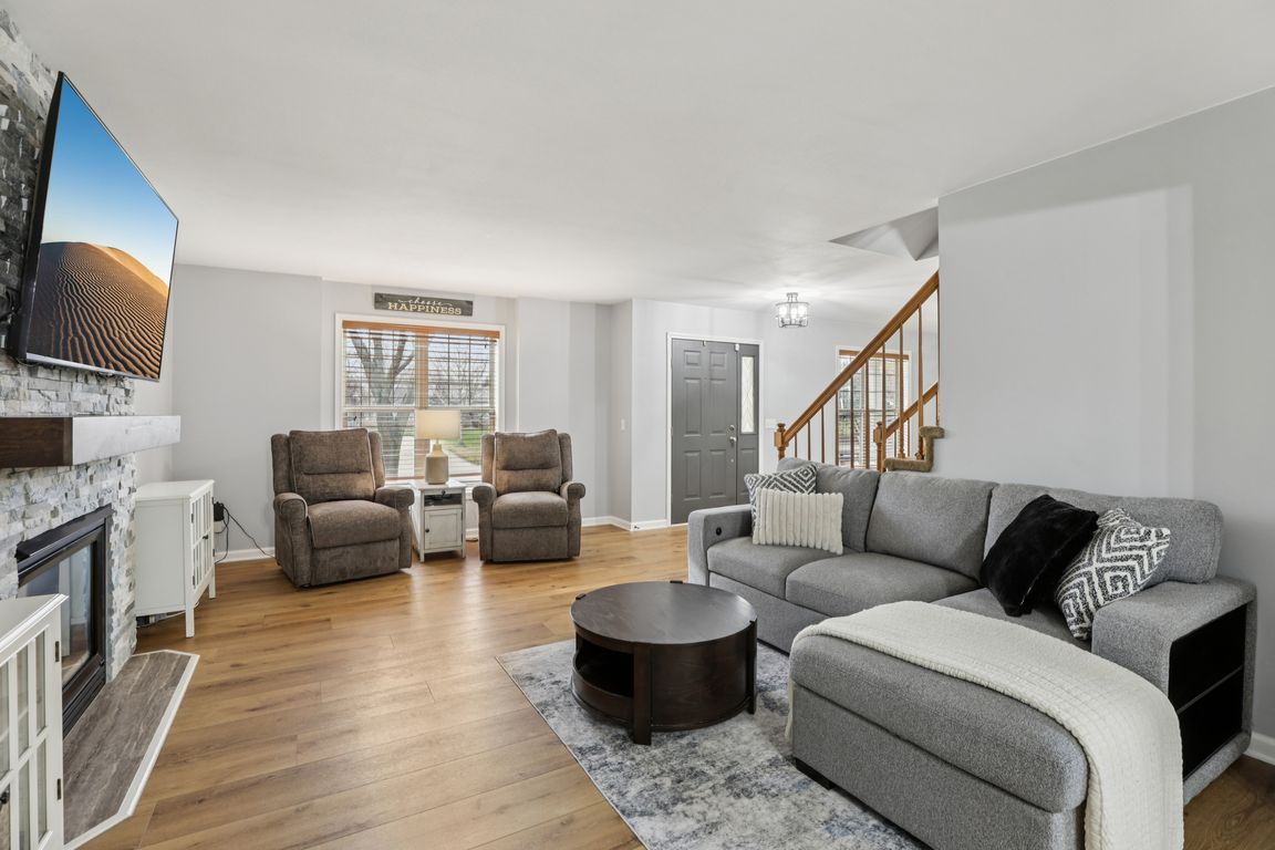 next background image