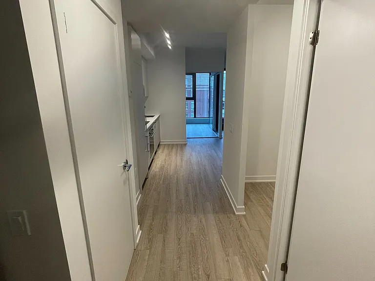 250 Lawrence Ave W #617 — Photo 7