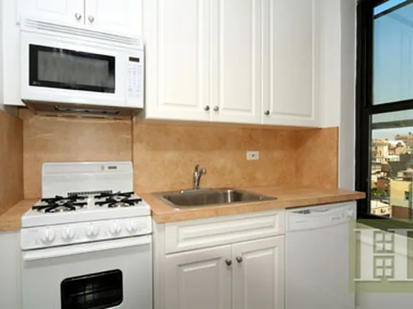 161 West 16th Street image 1 of 8