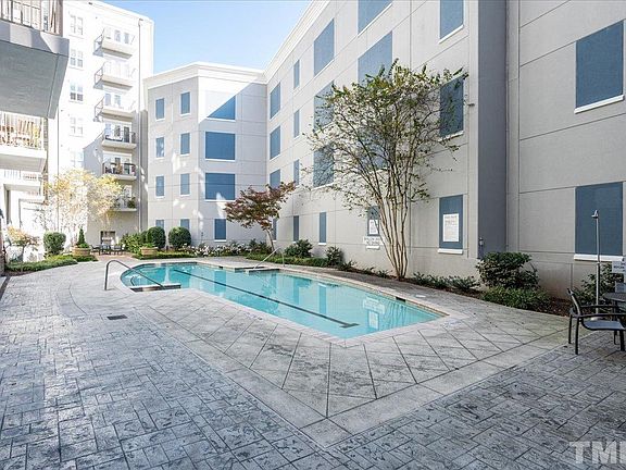 4th image of 222 Glenwood Ave #712
