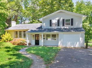 364 Ridge Cir, Waynesboro, VA 22980
