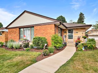 2325 Mayfair Ave, Westchester, IL