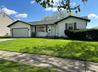 1120 S 10th St, St Charles, IL